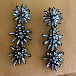 Art Deco flower pattern crystal earrings
